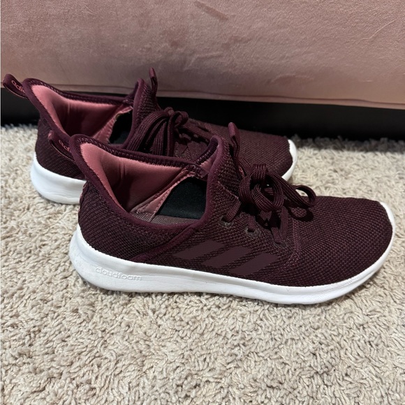 Adidas Women's Maroon Cloudfoam Sneakers‎ - Picture 3 of 6